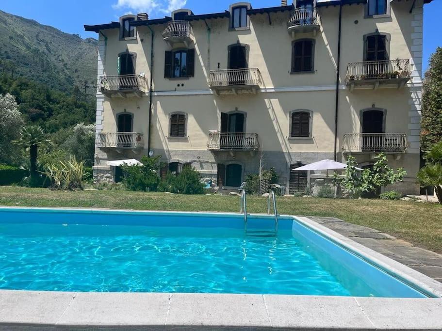Mare E Monti A 9 Apartment Airole Exterior photo